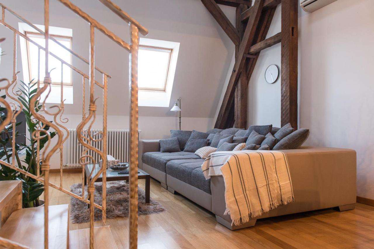 Comfy Loft On Hlavna Apartment Kosice Bagian luar foto